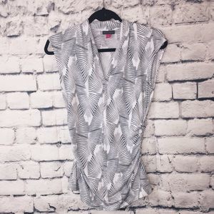 Vince Camuto Black/White Top